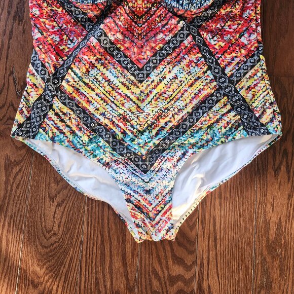 NWT Meet Curve Technicolor Cut Out Underwire One Piece Swimsuit 2XL - Picture 9 of 12